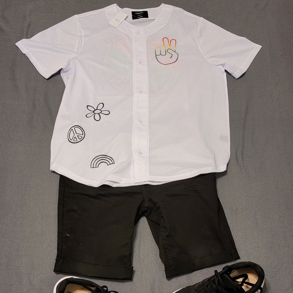 RUE 21 baseball style jersey XL, polyester %100